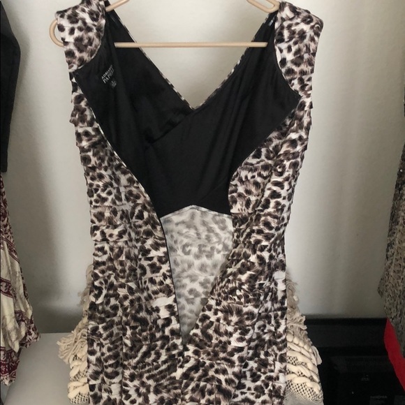 Dress - Picture 5 of 5